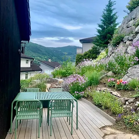 Amazing Fjordview Over Hotel